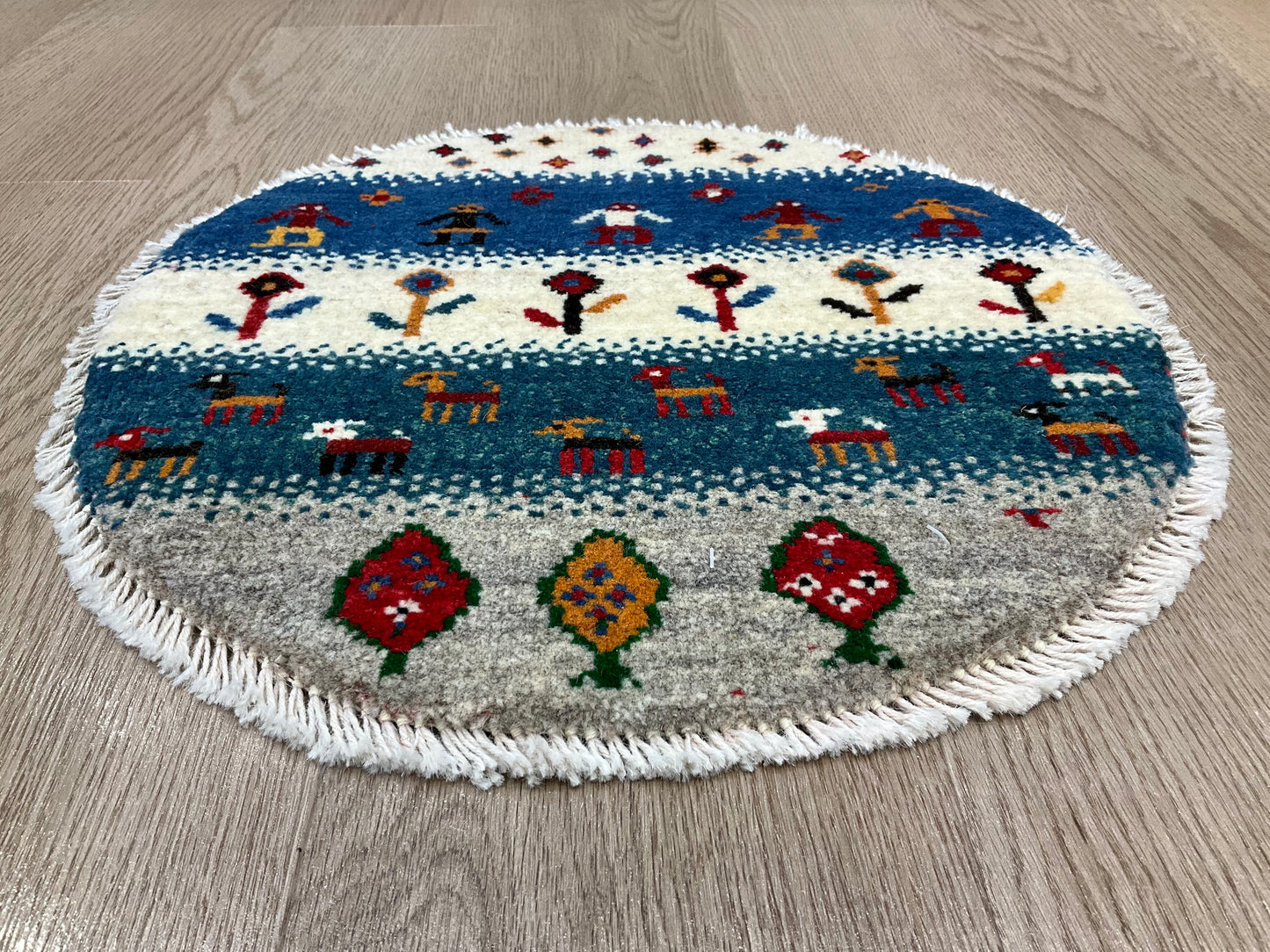 ギャッベ アマレバフト 40cm x 39cm AJ23540