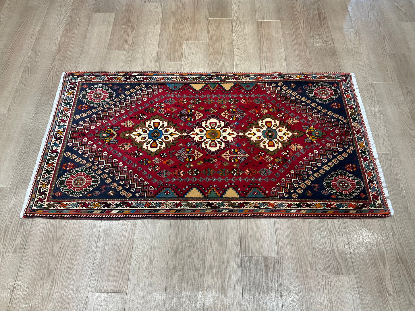 シラーズ 161cm x 89cm RJ975