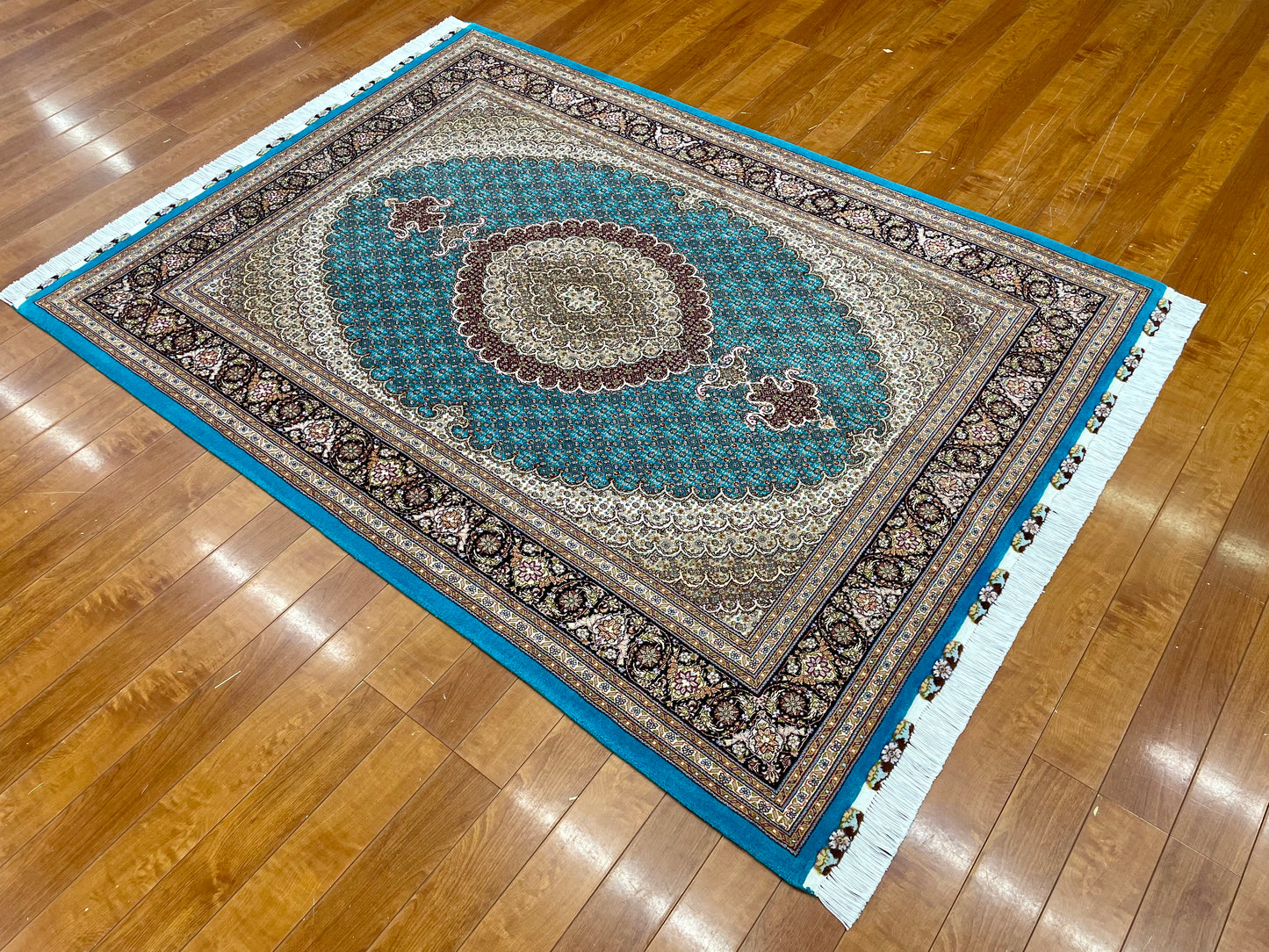 【オンライン限定】タブリーズ 203cm x 153cm PS137