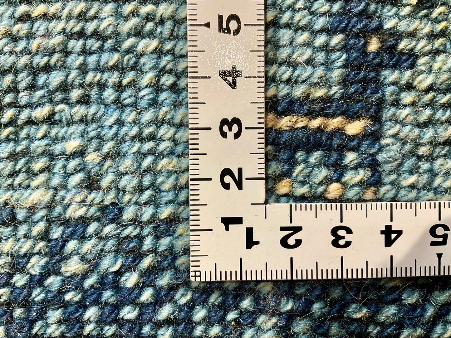 ギャッベ 88cm x 62cm RJ1671