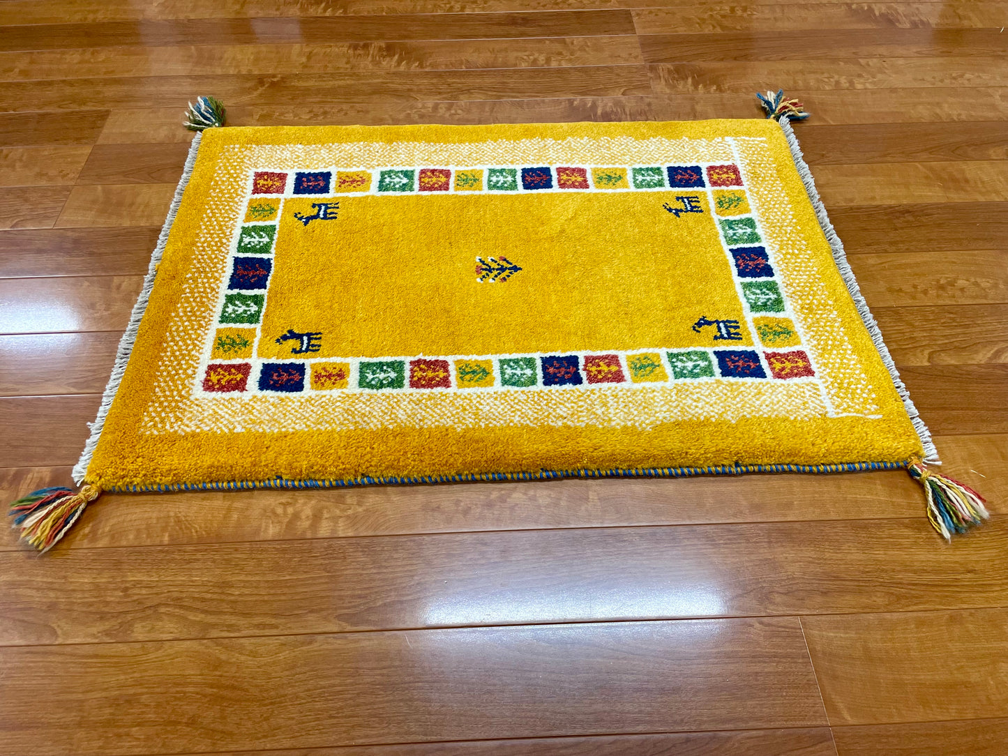 【オンライン限定】ギャッベ 92cm x 67cm RJ2640