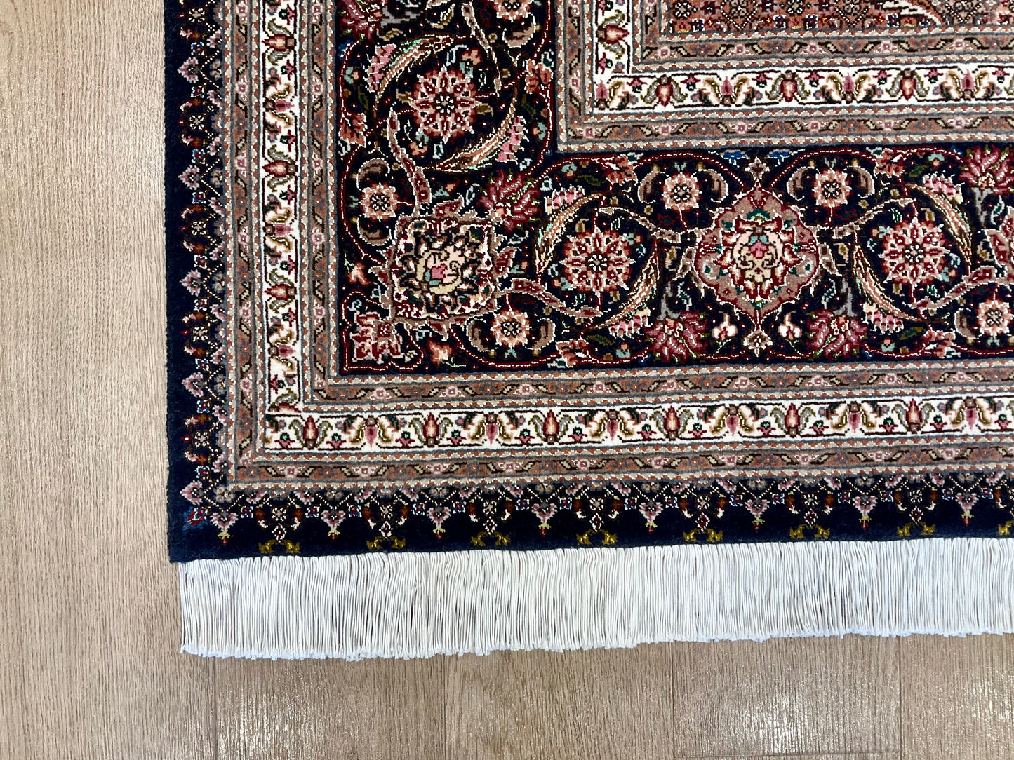 タブリーズ アブドラーヒ工房 300cm x 207cm NT5652