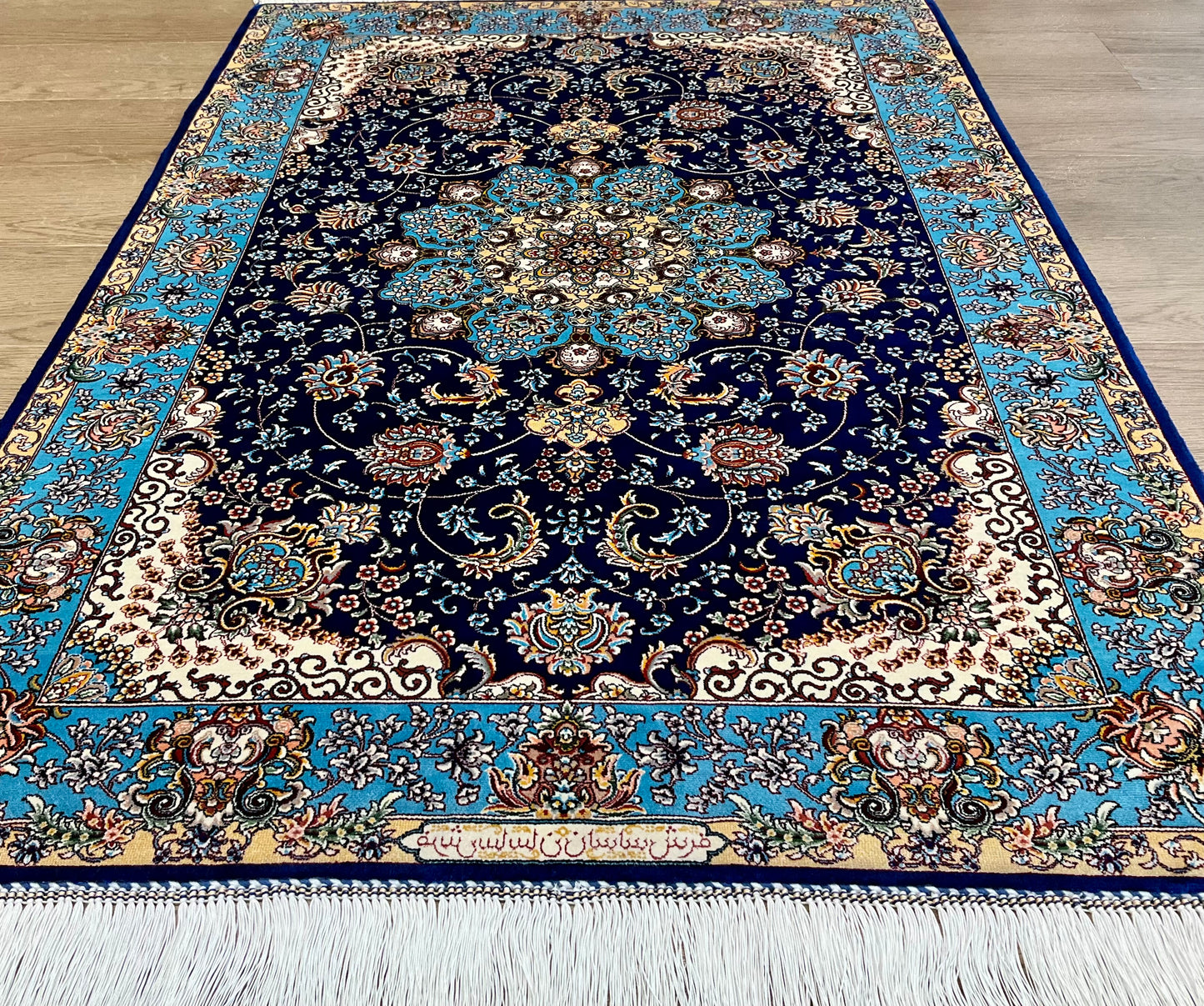 ペルシャンシルク 120cm x 80cm PS10457