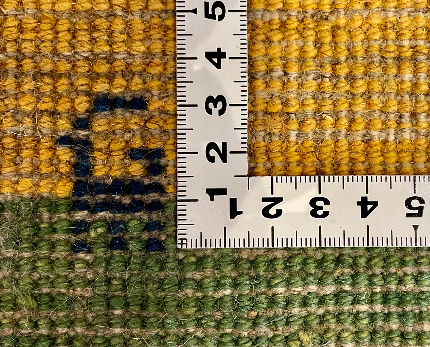 ギャッベ 43cm x 42cm T7931