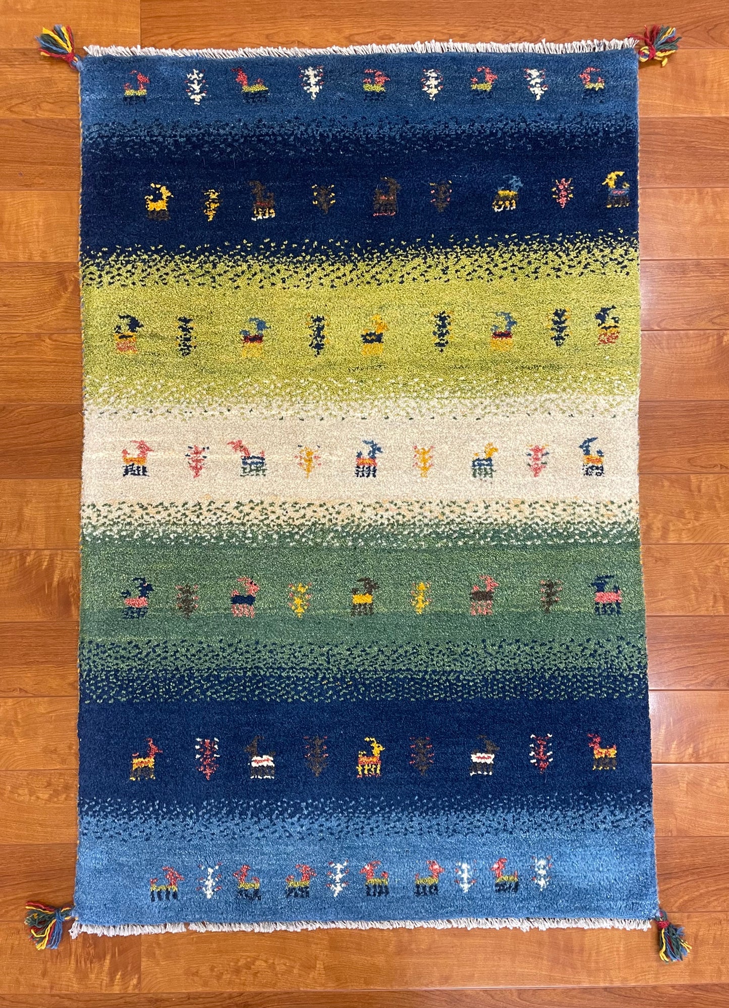 【オンライン限定】ギャッベ 133cm x 80cm RJ11186