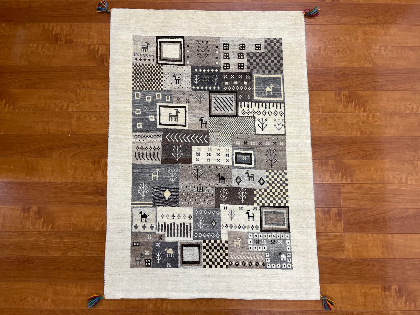 【オンライン限定】カシュクリギャッベ 125cm x 88cm RJ12461