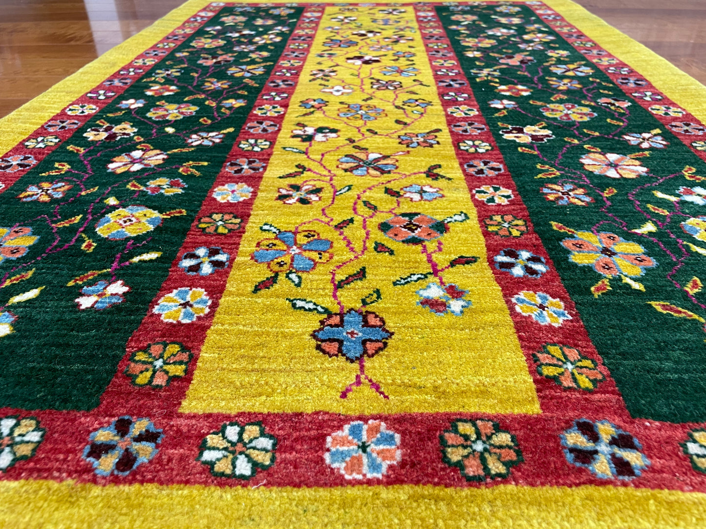 【オンライン限定】カシュクリギャッベ 135m x 90cm RJ14828