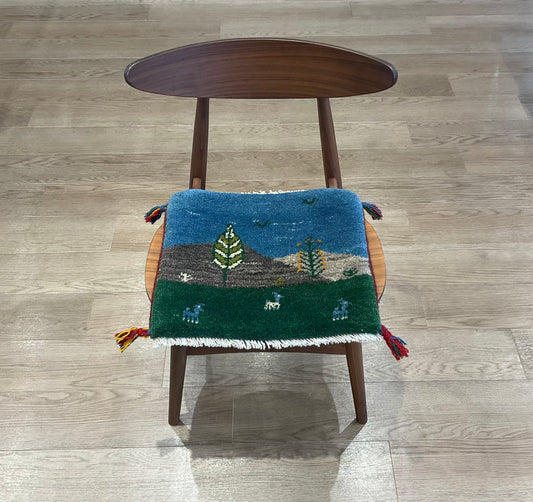 ギャッベ 42cm x 40cm Z40