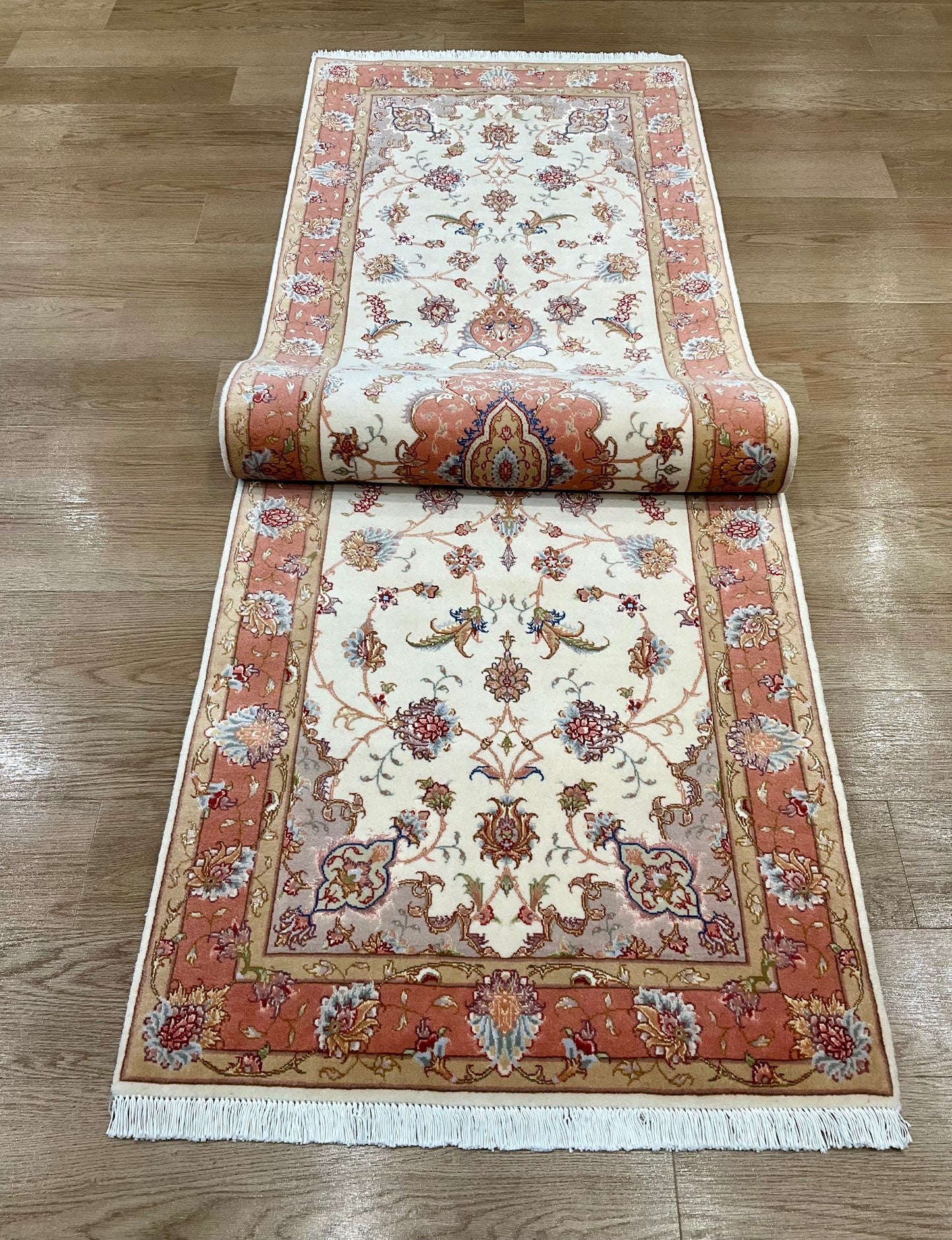 タブリーズ 258cm x 78cm PS2292