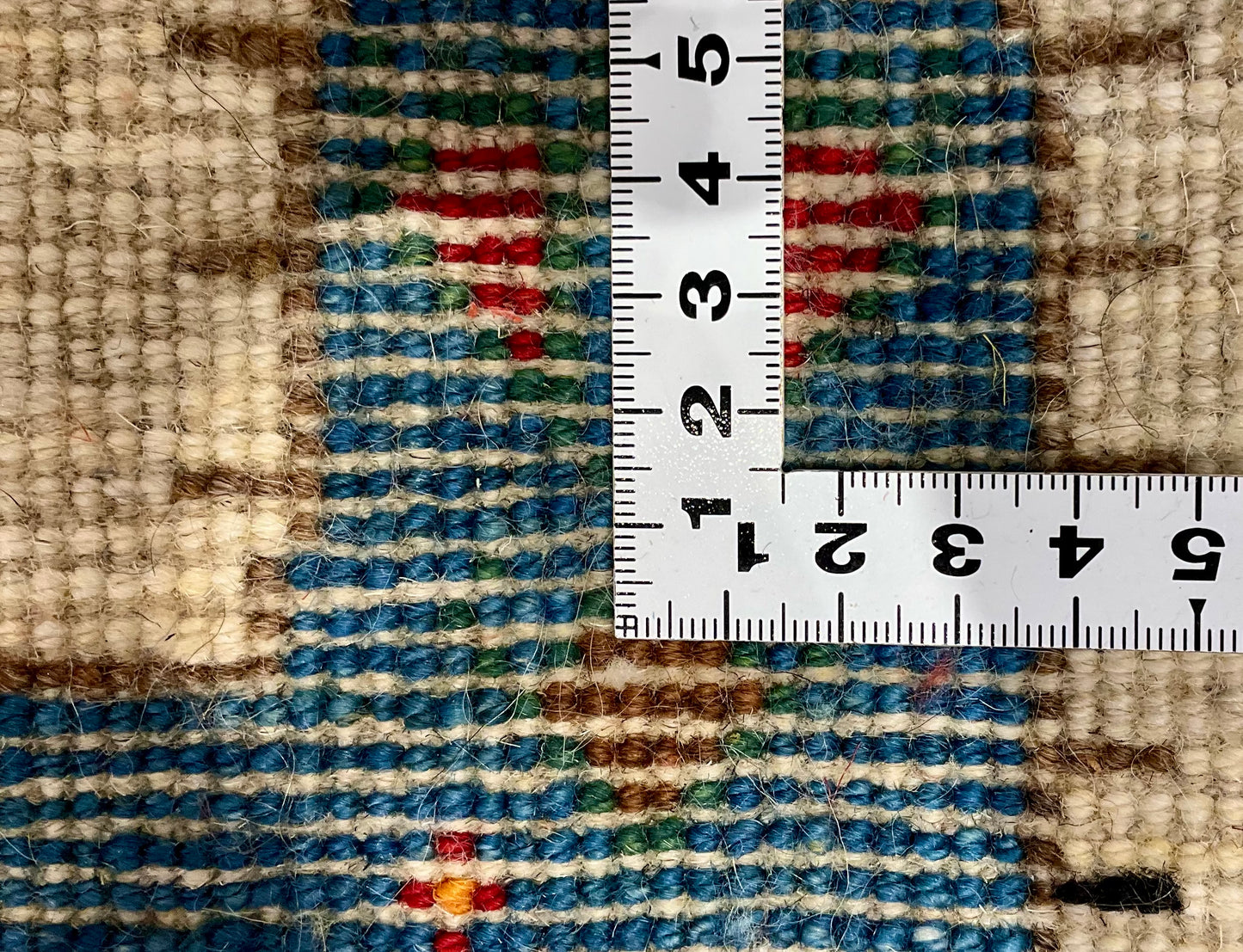 ギャッベ 44cm x 40cm Z1311