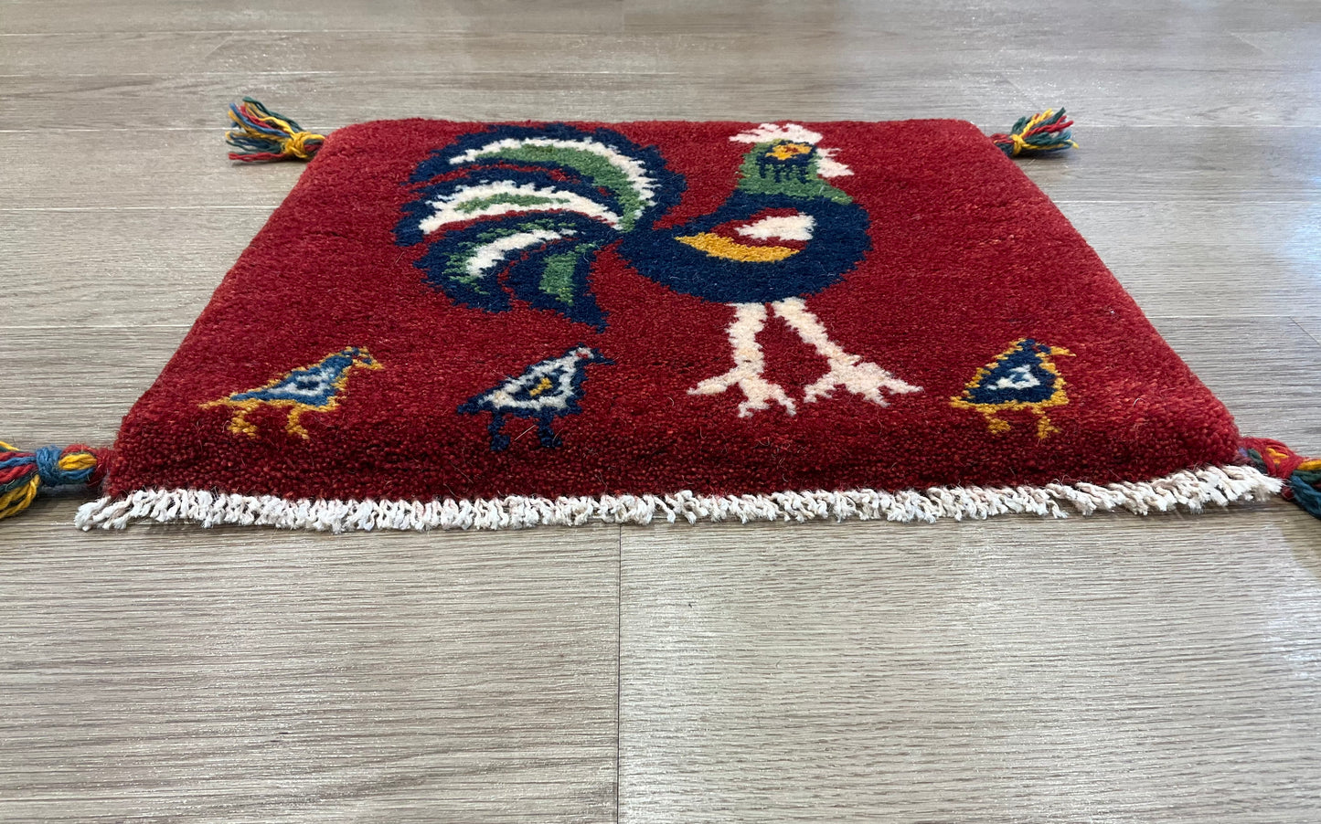 ギャッベ 42cm x 39cm T5227