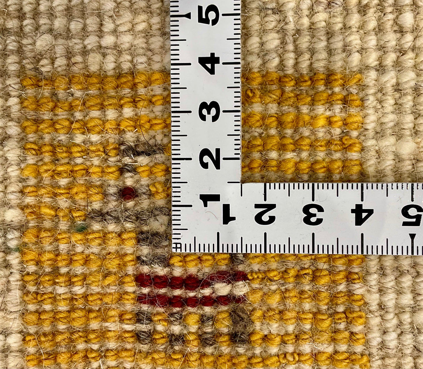 ギャッベ 43cm x 40cm Z1217