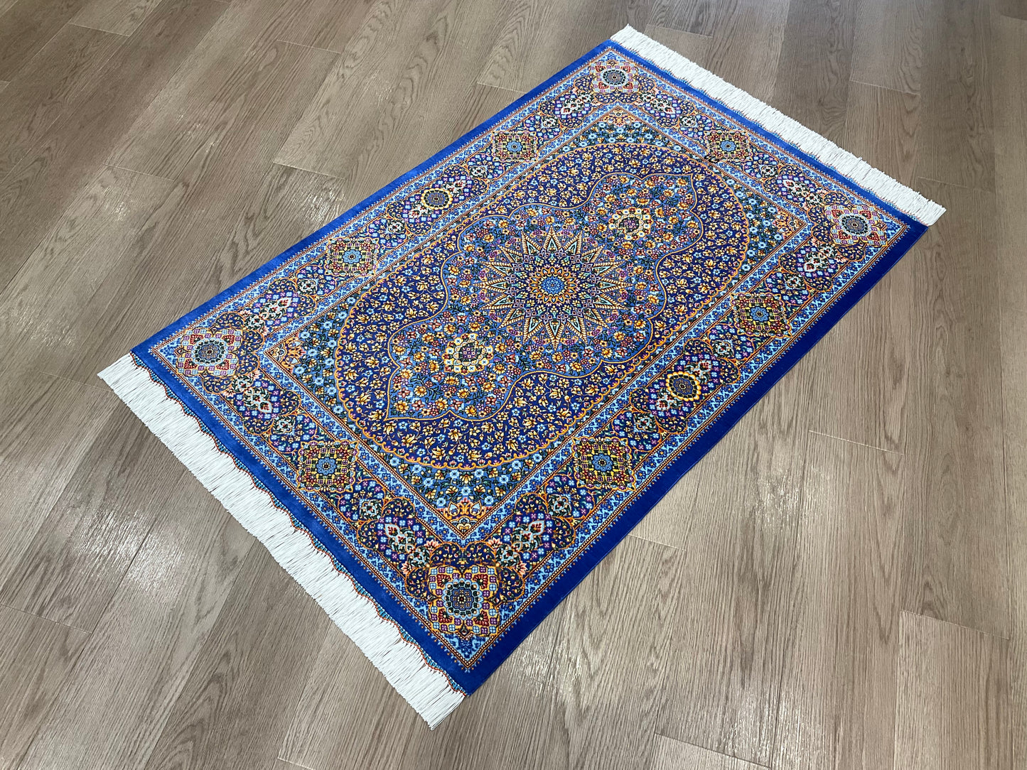 クム シャナ工房 115cm x 78cm JM301