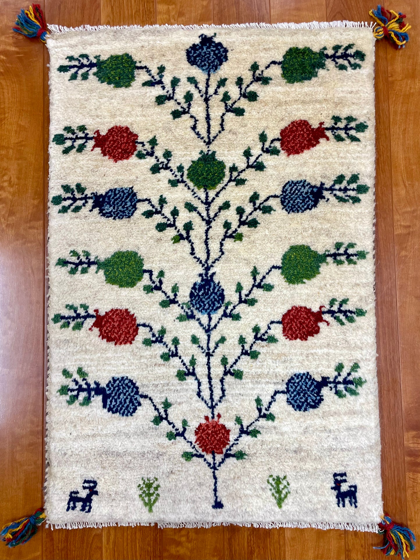 【オンライン限定】ギャッベ 88cm x 58cm RJ14062