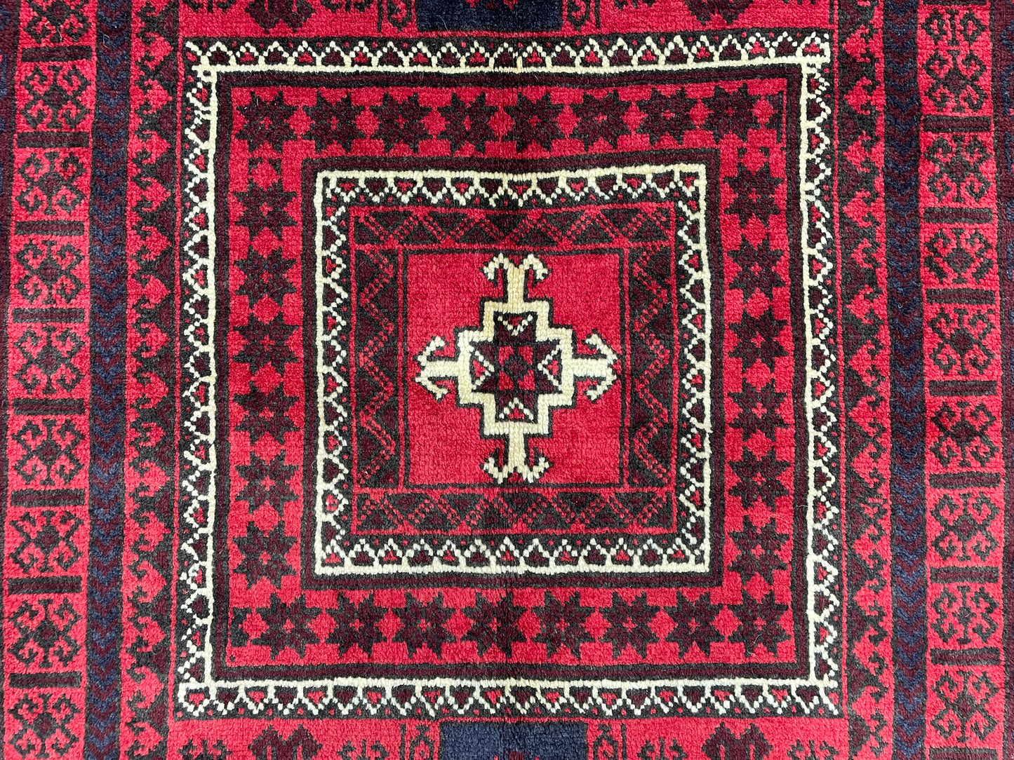 【オンライン限定】バルーチ 235cm x 125cm PS8755