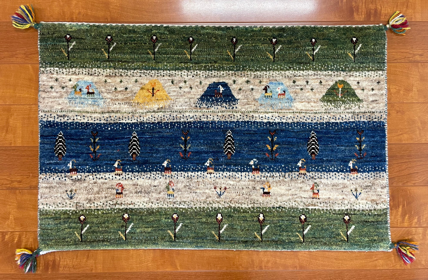 【オンライン限定】カシュクリギャッベ 54cm x 85cm RD13609