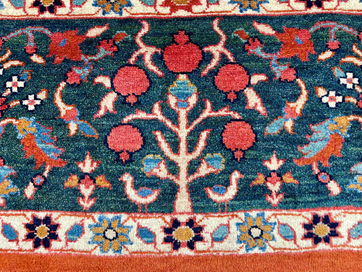 【オンライン限定】カシュガイ 281cm x 209cm NT15685