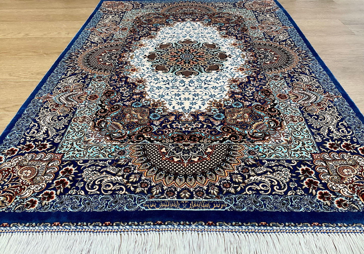 ペルシャンシルク 120cm x 80cm PS11001