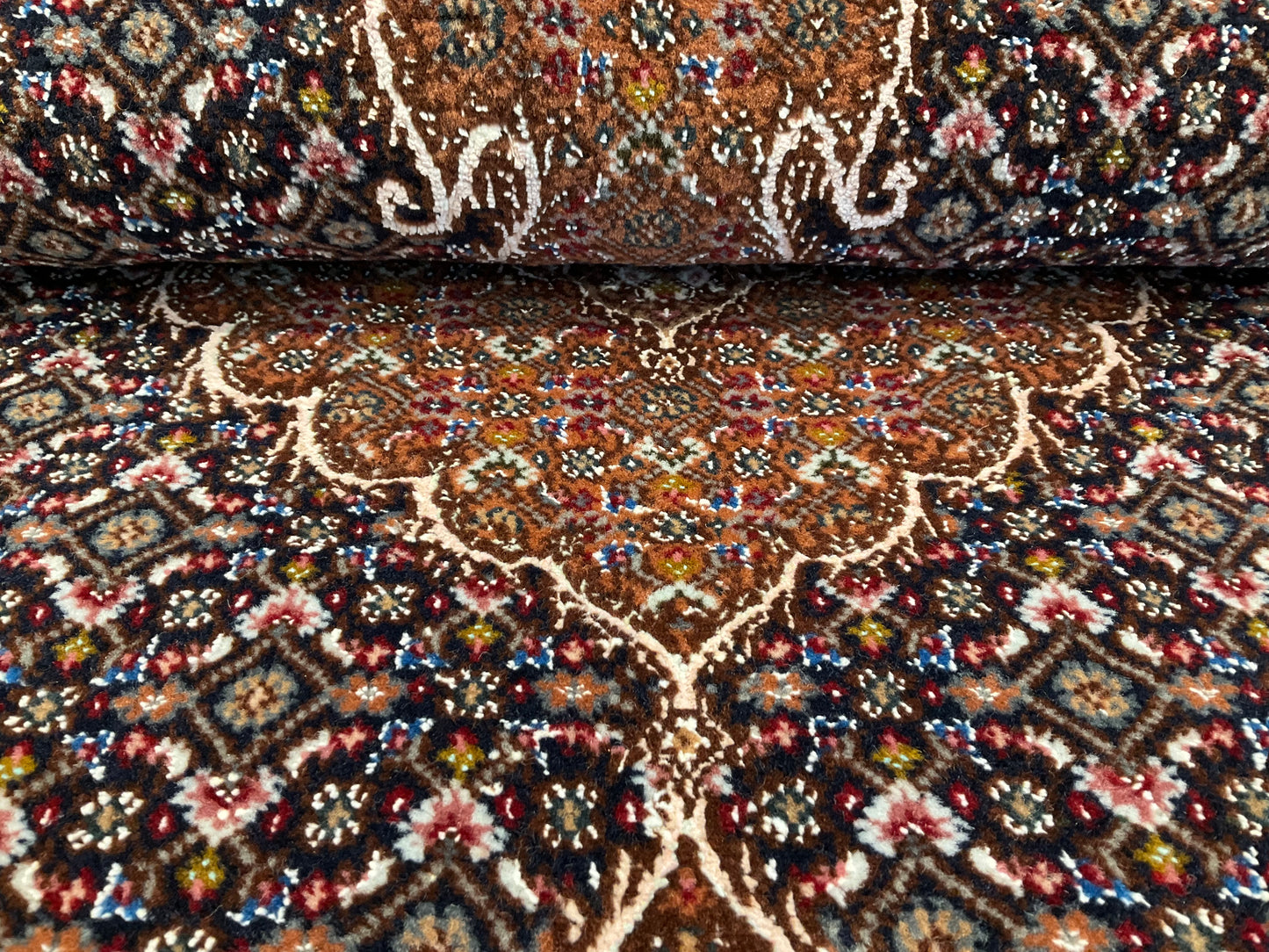 タブリーズ アブドラーヒ工房 157cm x 105cm PS10361