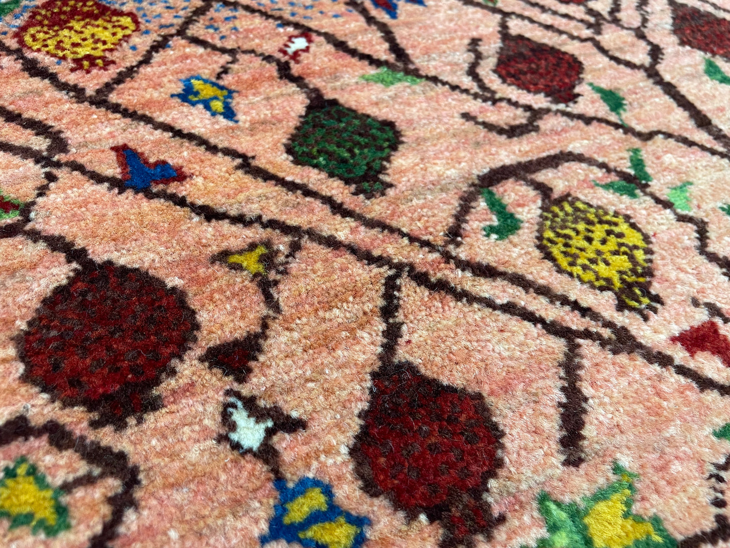 【オンライン限定】カシュクリギャッベ 126cm x 85cm RJ12216