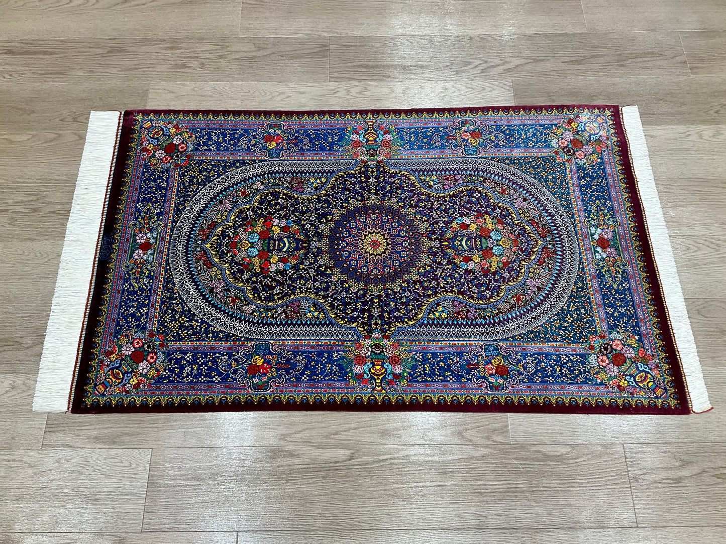 クム サフィザーデ工房 122m x 77cm PS647