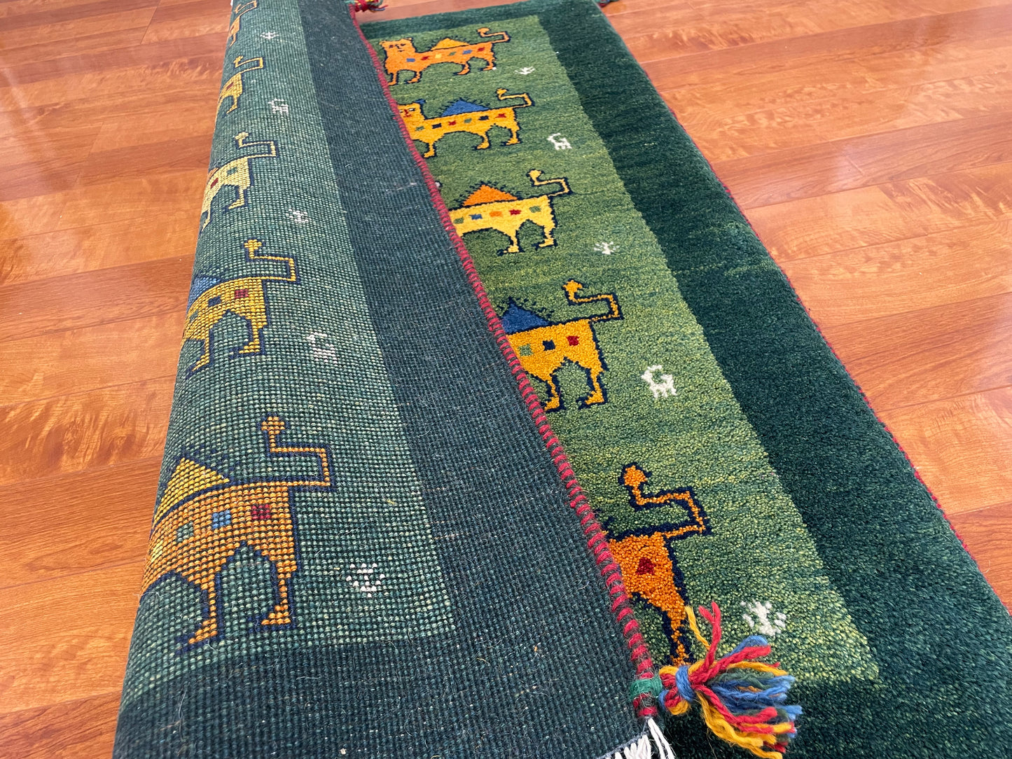 【オンライン限定】ギャッベ 128cm x 86cm RJ3526