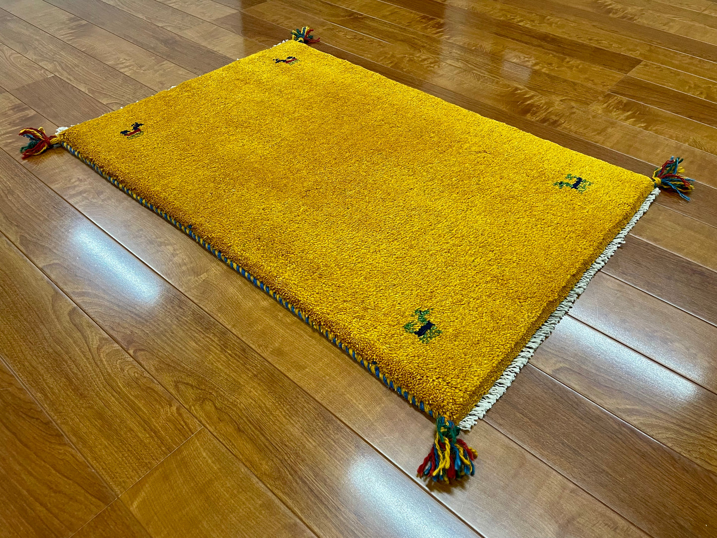 【オンライン限定】ギャッベ 88cm x 58cm RJ11977