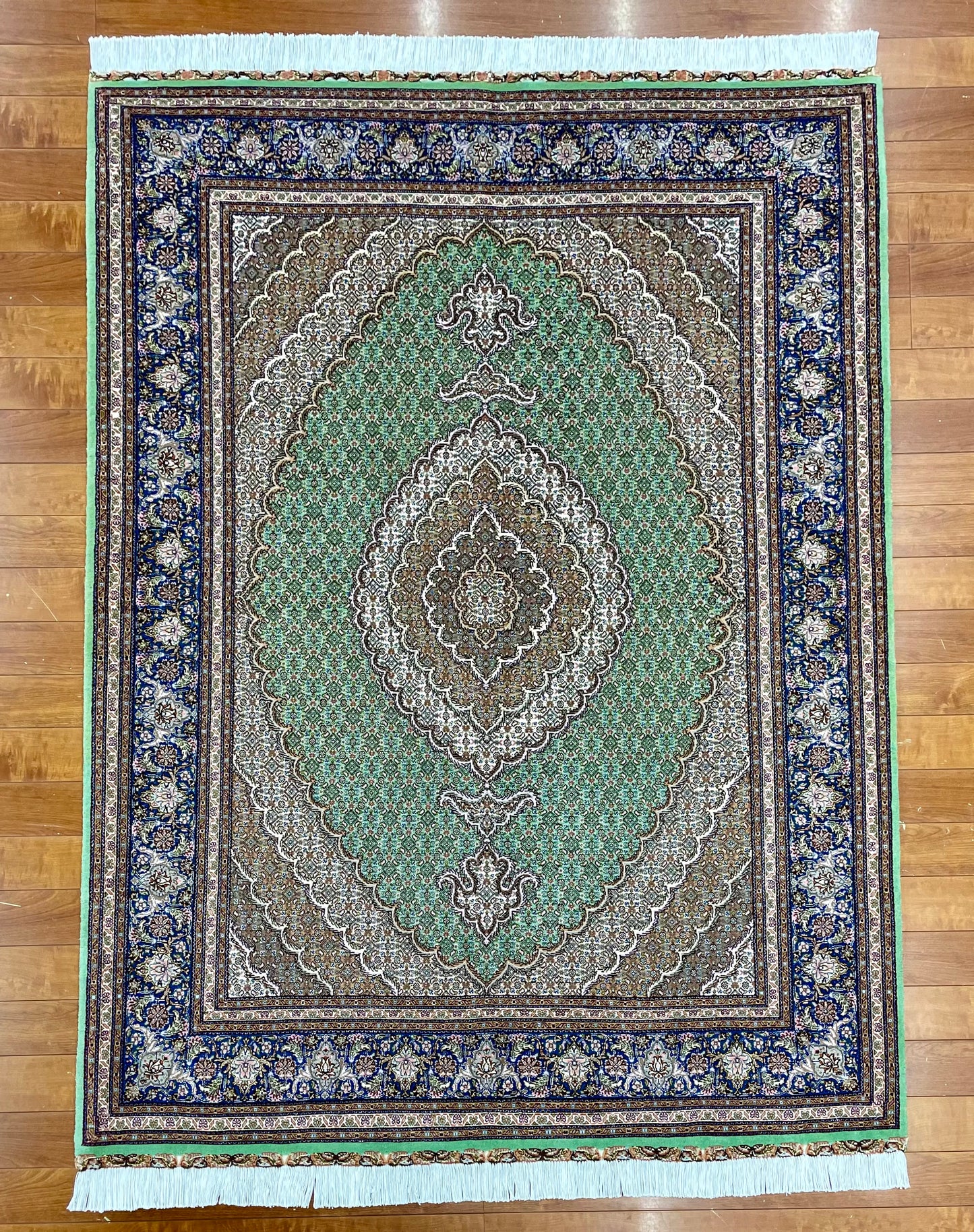 【オンライン限定】タブリーズ 203cm x 153cm PS2848