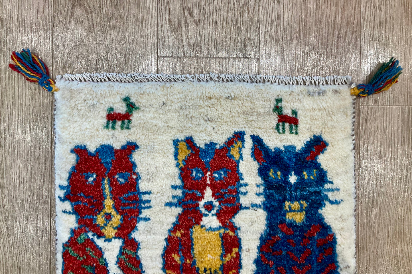 ギャッベ 44cm x 37cm T9061