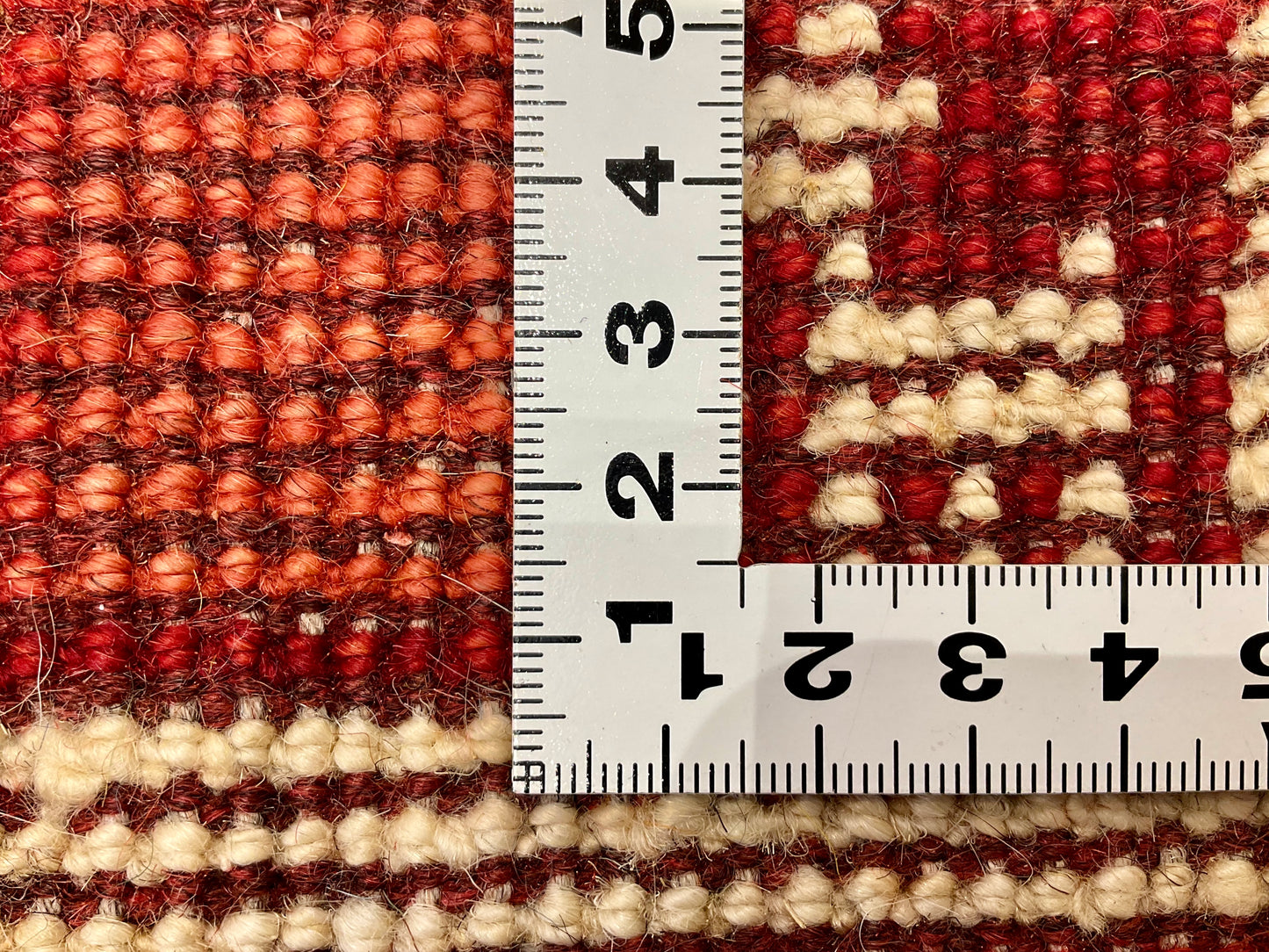 ギャッベ 42cm x 40cm AJ24807