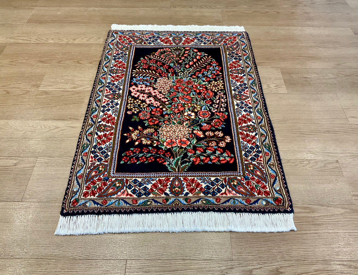 ケルマン 90cm x 63cm PS7152