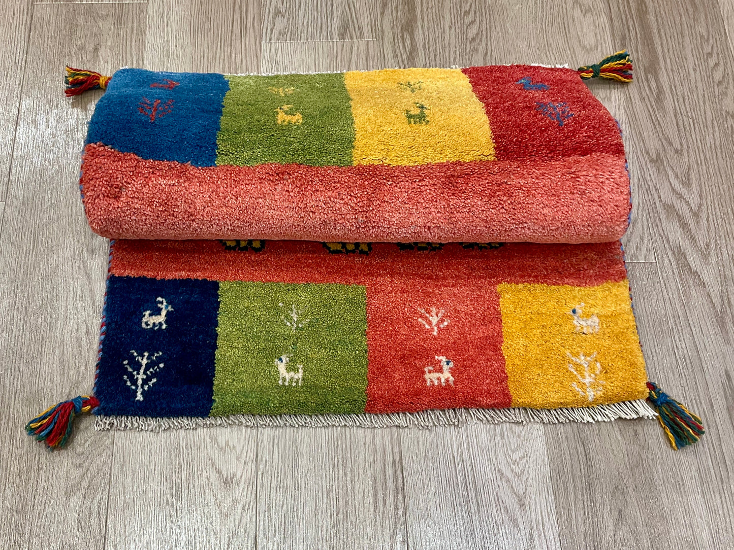ギャッベ 88cm x 60cm RJ12110