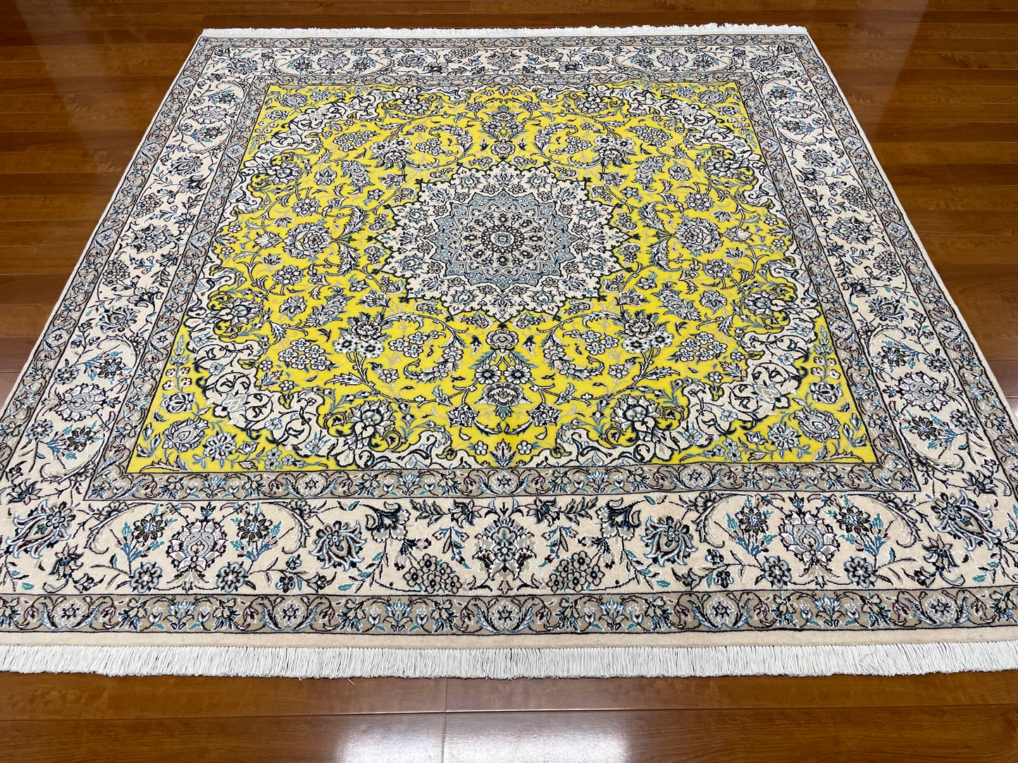【オンライン限定】ナイン 204cm x 204cm PS7570