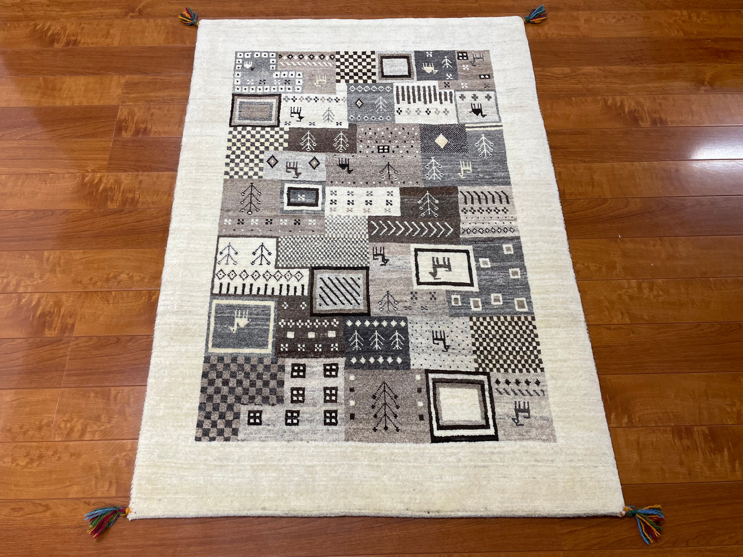 【オンライン限定】カシュクリギャッベ 125cm x 88cm RJ12461