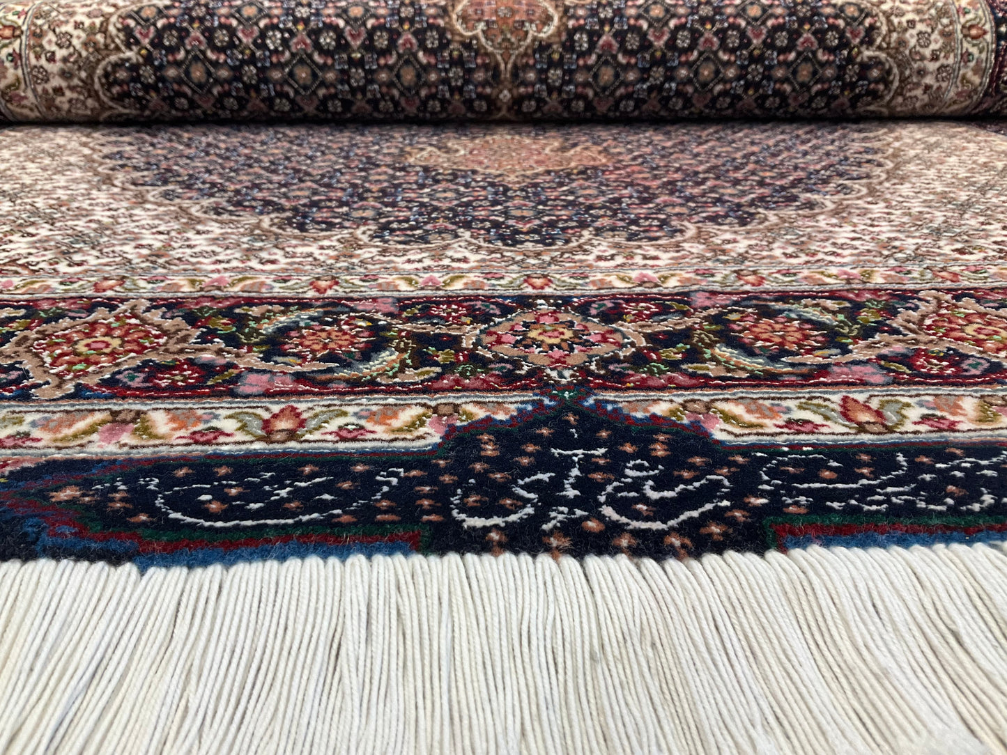 タブリーズ アブドラーヒ工房 150cm x 100cm PS2201