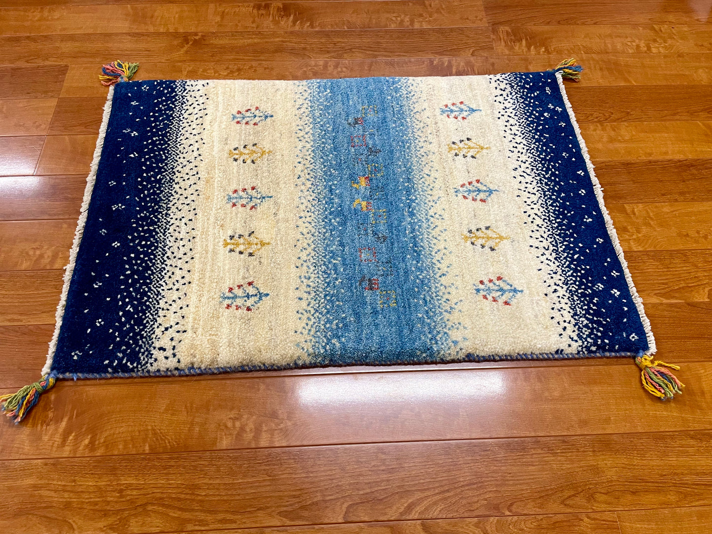【オンライン限定】ギャッベ 92cm x 63cm RJ4301