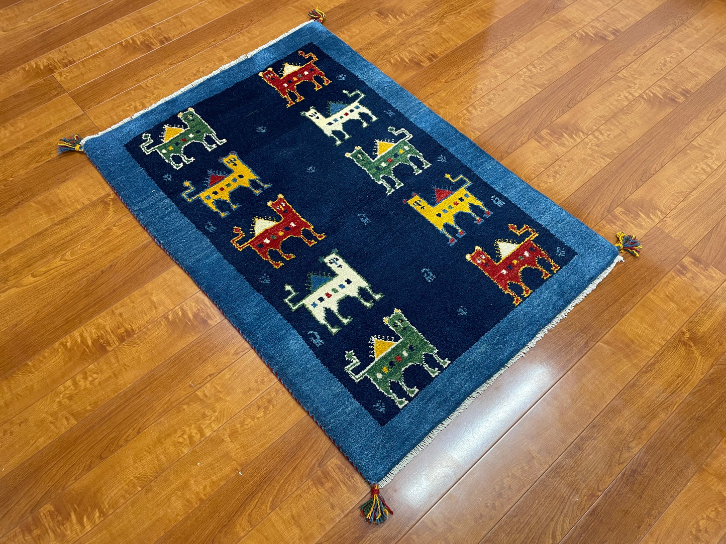 【オンライン限定】ギャッベ 122cm x 85cm RJ12774