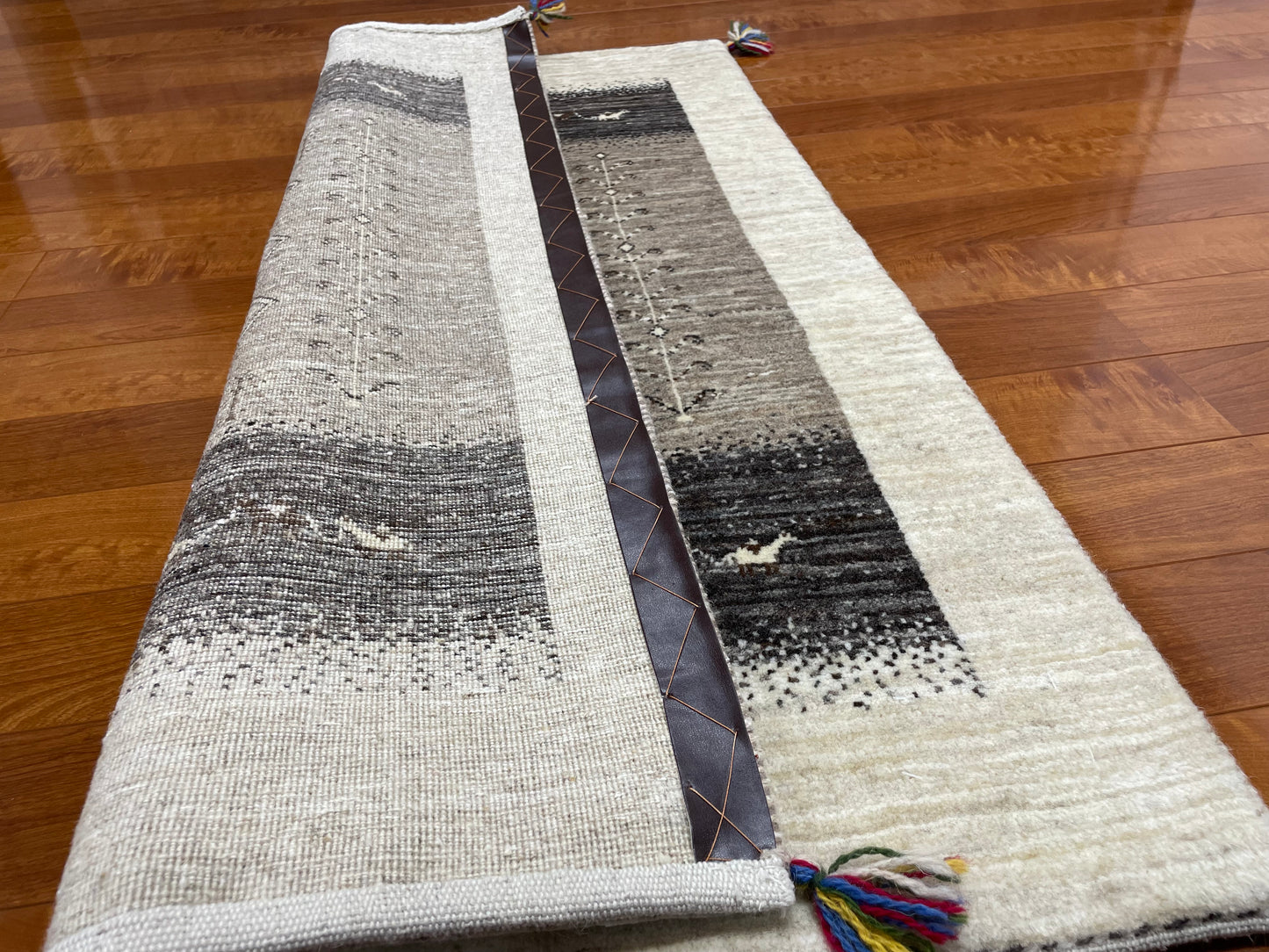 【オンライン限定】カシュクリギャッベ 126cm x 82cm RJ513