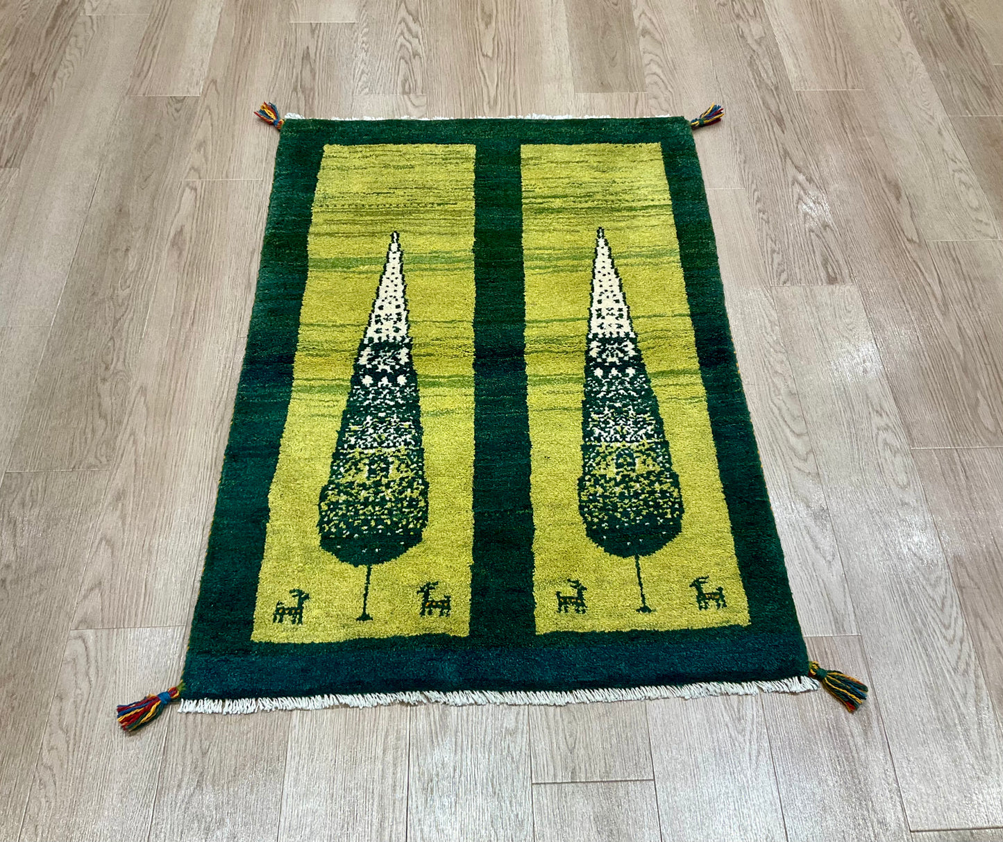ギャッベ 120cm x 83cm RJ10355