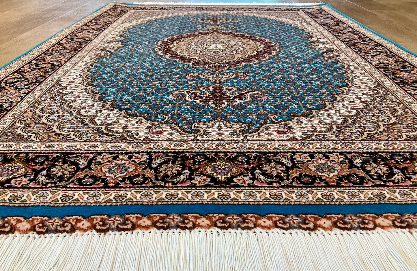 タブリーズ 150cm x 107cm PS8034