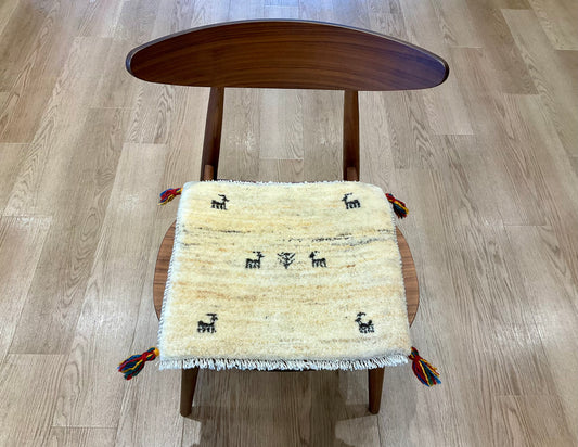 ギャッベ 43cm x 39cm T451