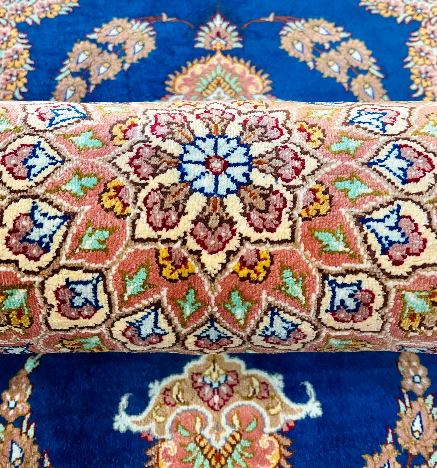 クム アフマディ工房 120cm x 75cm NT10625