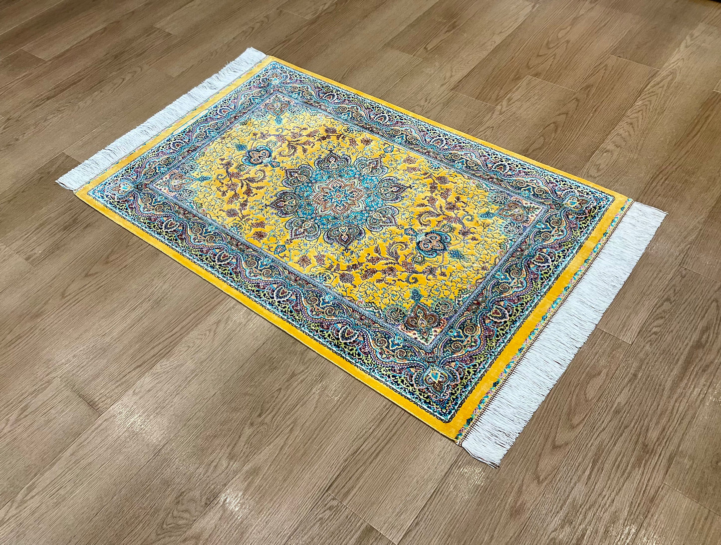 ペルシャンシルク 120cm x 80cm PS10689