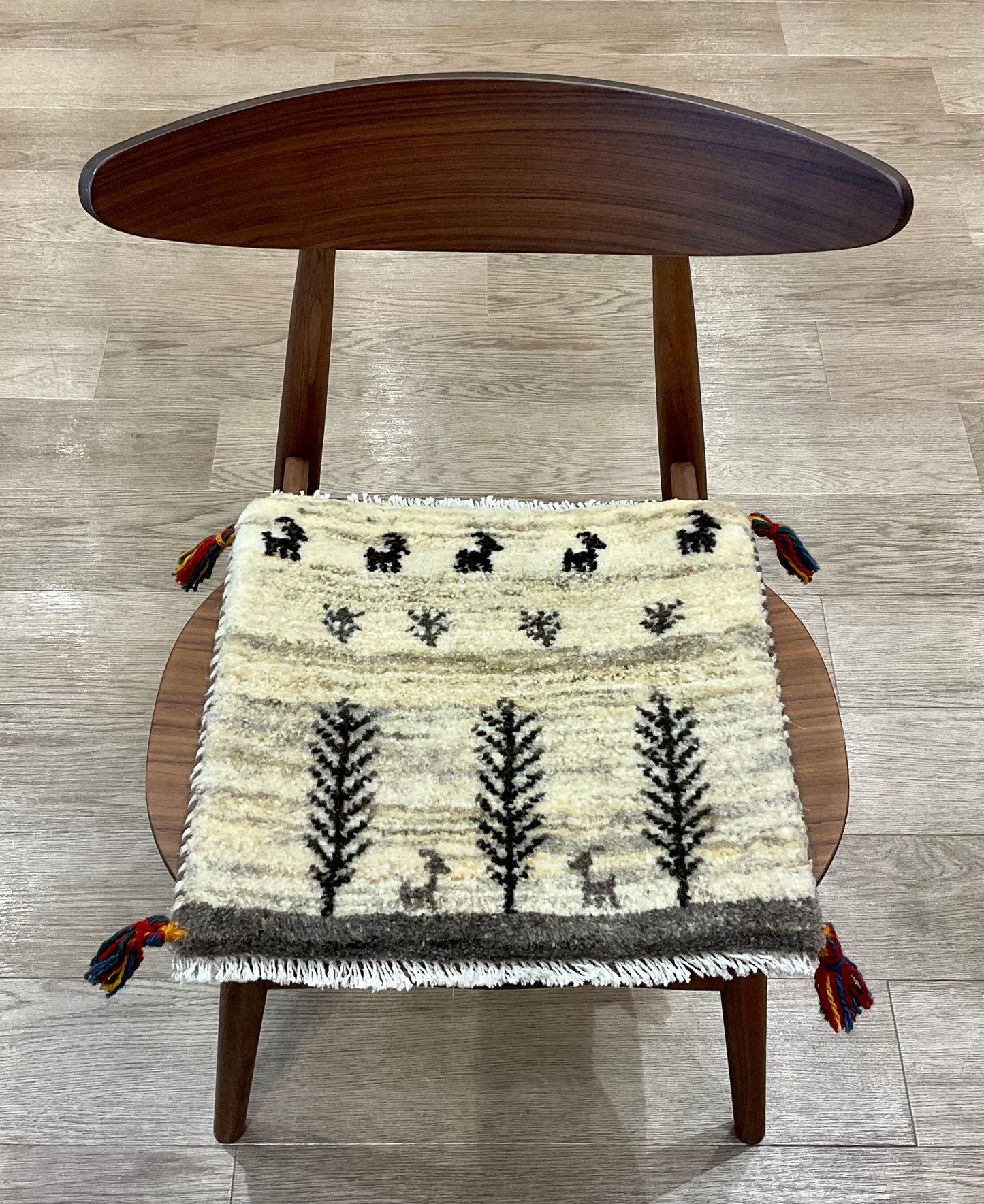 ギャッベ 40cm x 40cm T2063