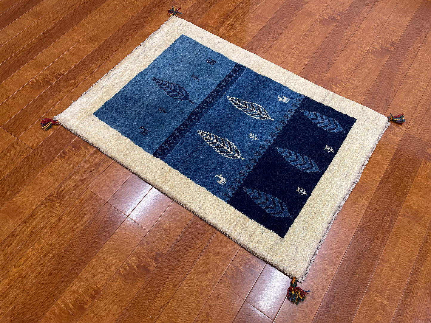 【オンライン限定】ギャッベ 117cm x 82cm RJ12805