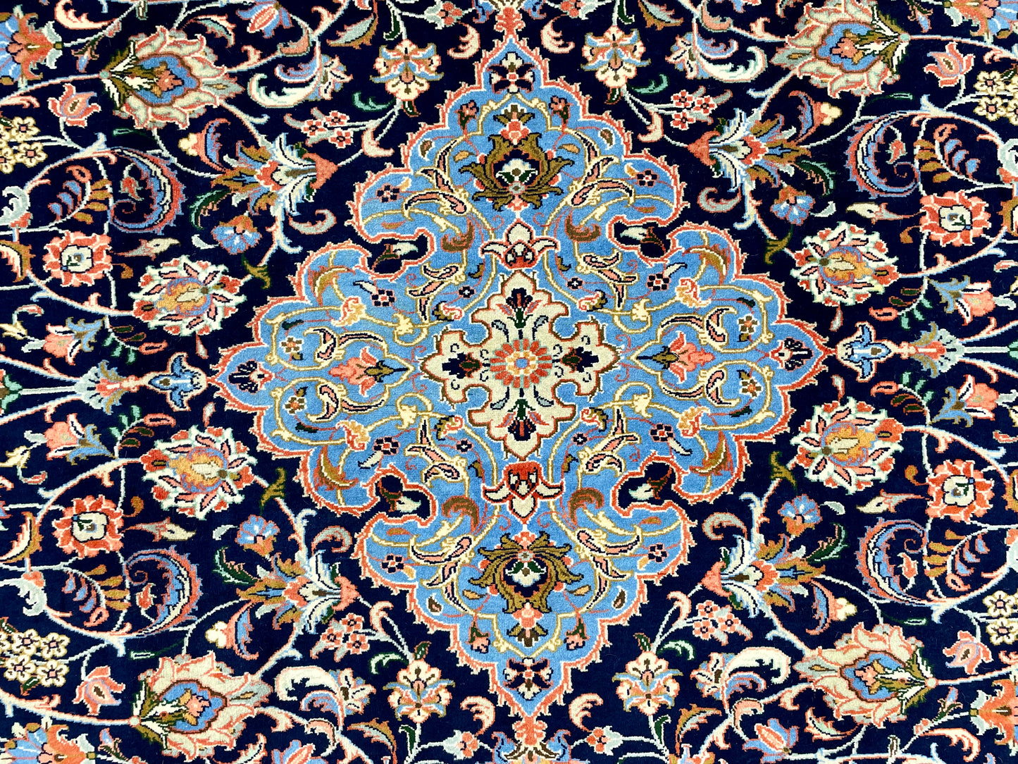 【オンライン限定】サルーク 272cm x 216cm NT6010