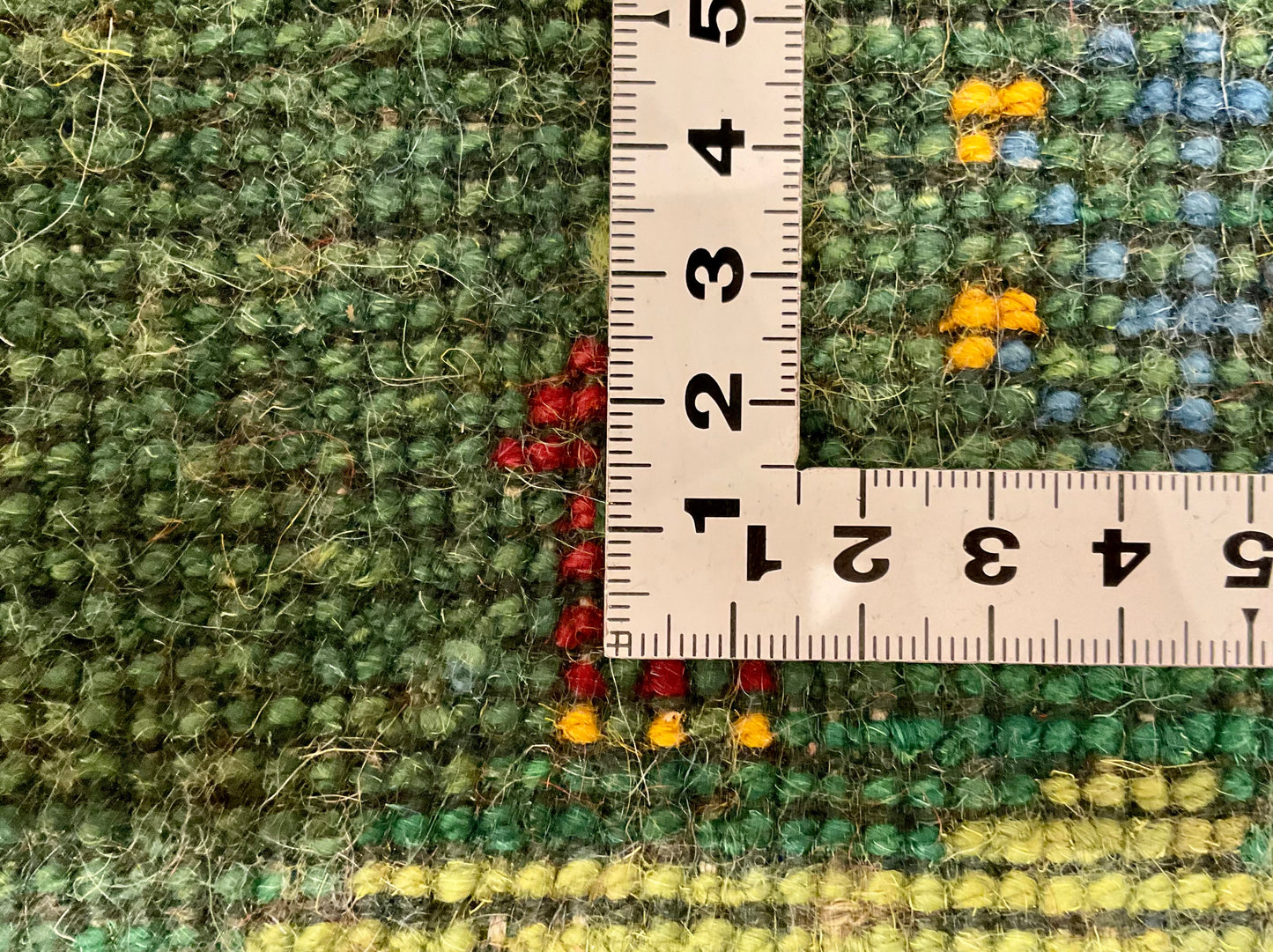 ギャッベ 40cm x 37cm Z1917