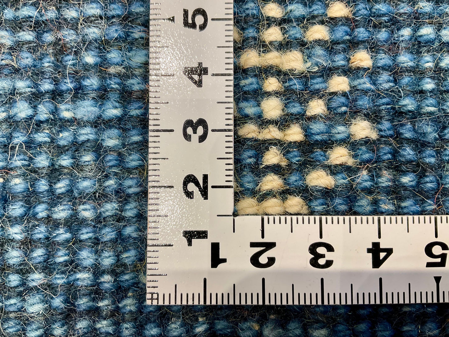 ギャッベ 42cm x 39cm AJ28046