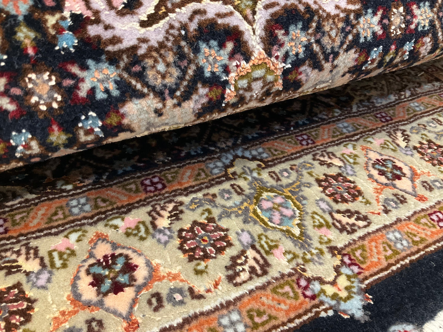 タブリーズ 工房 93cm x 62cm PS7986