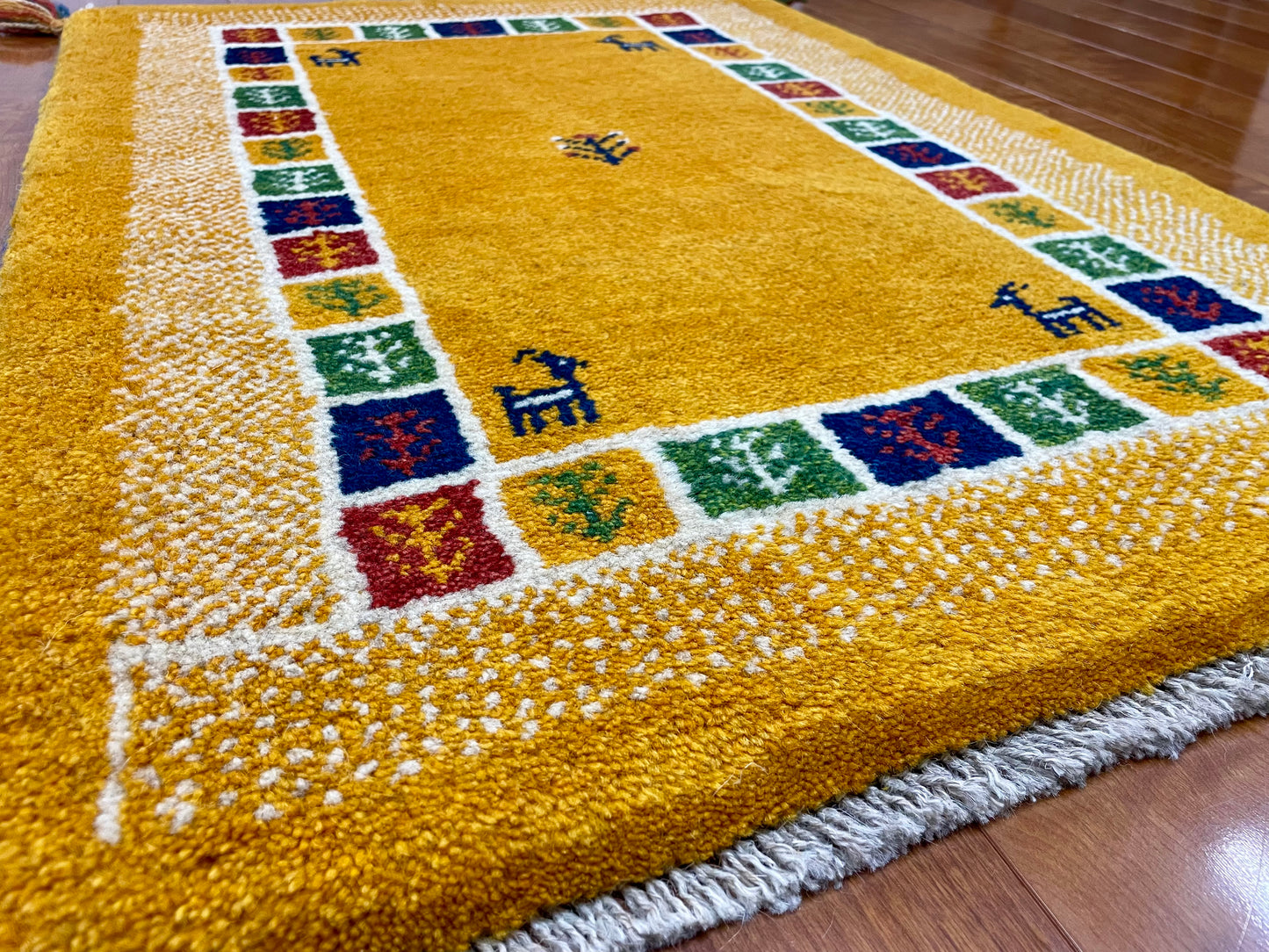 【オンライン限定】ギャッベ 92cm x 67cm RJ2640
